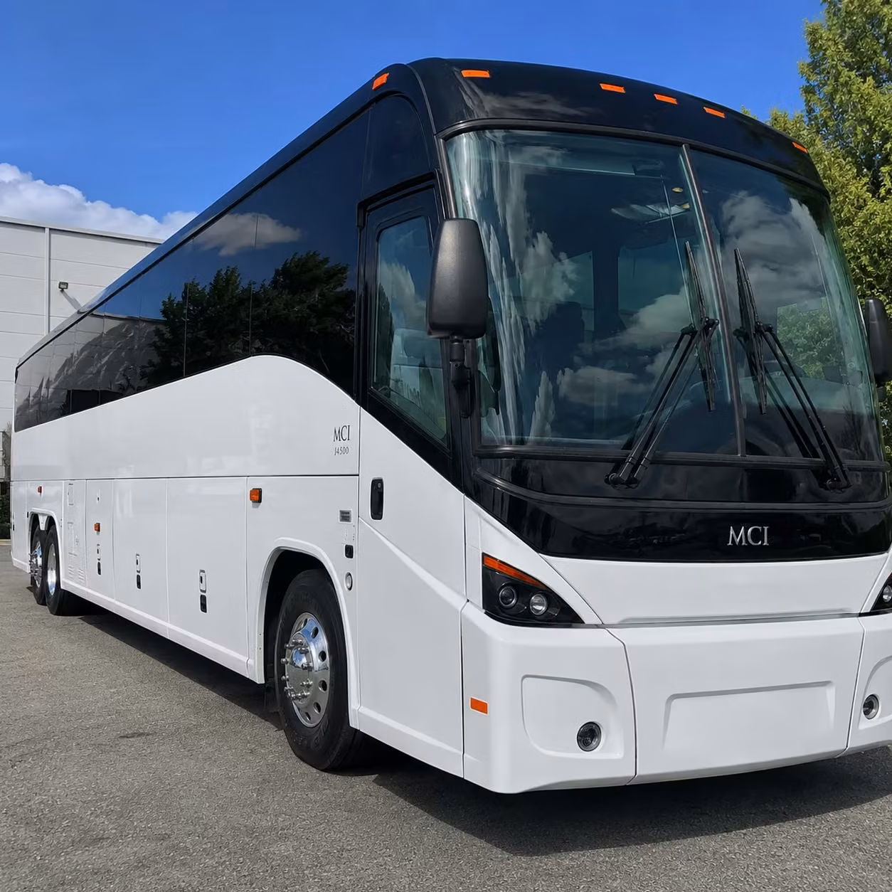 daily commuter shuttle services for sacramento s busiest office corridors