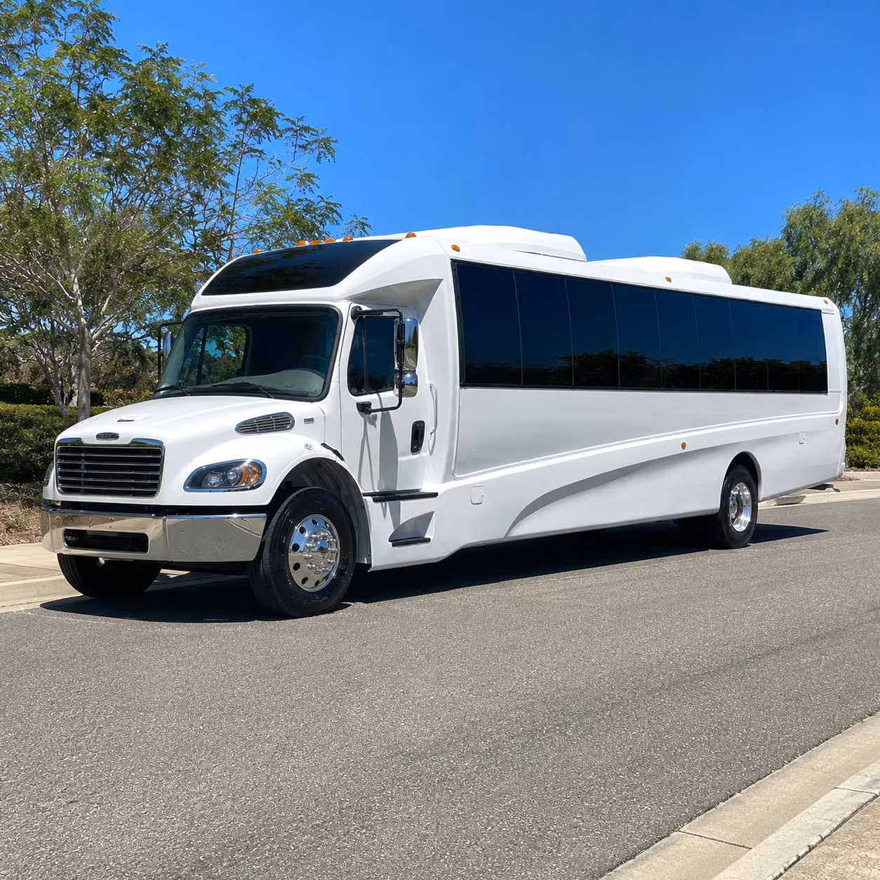 sacramento bus rentals for school field trips