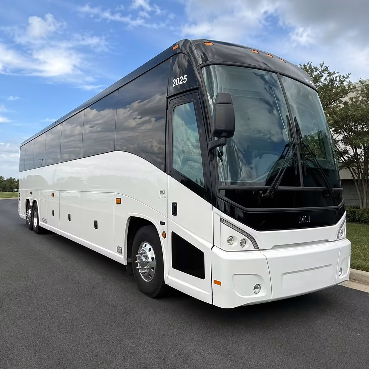 toyota amphitheatre concert bus rentals wheatland ca